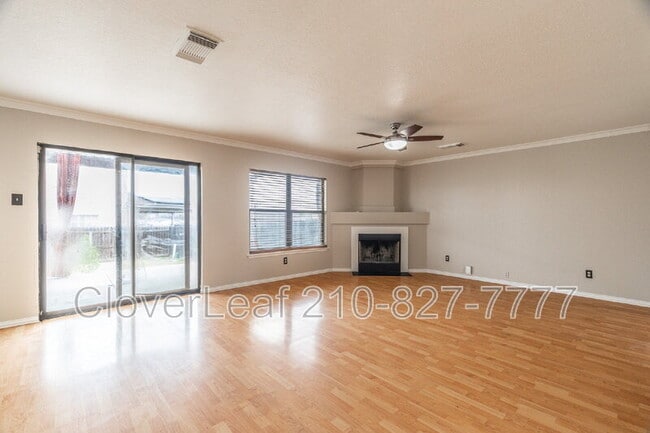 Building Photo - 6203 Lakeview Dr.