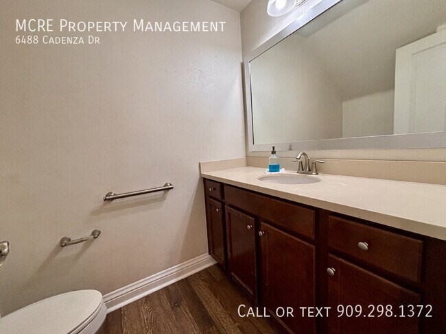 Building Photo - 6488 Cadenza Dr