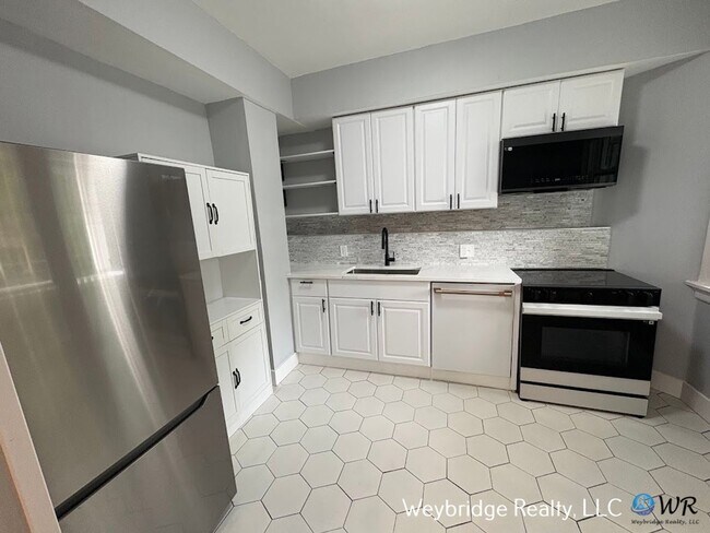 Building Photo - 923 Rogers Pl
