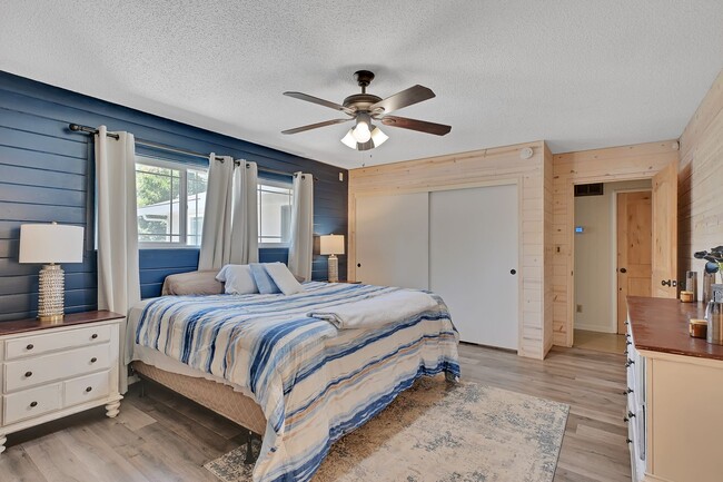 Building Photo - Modern Country Retreat on Half Acre in Gridley 3+ Bedrooms