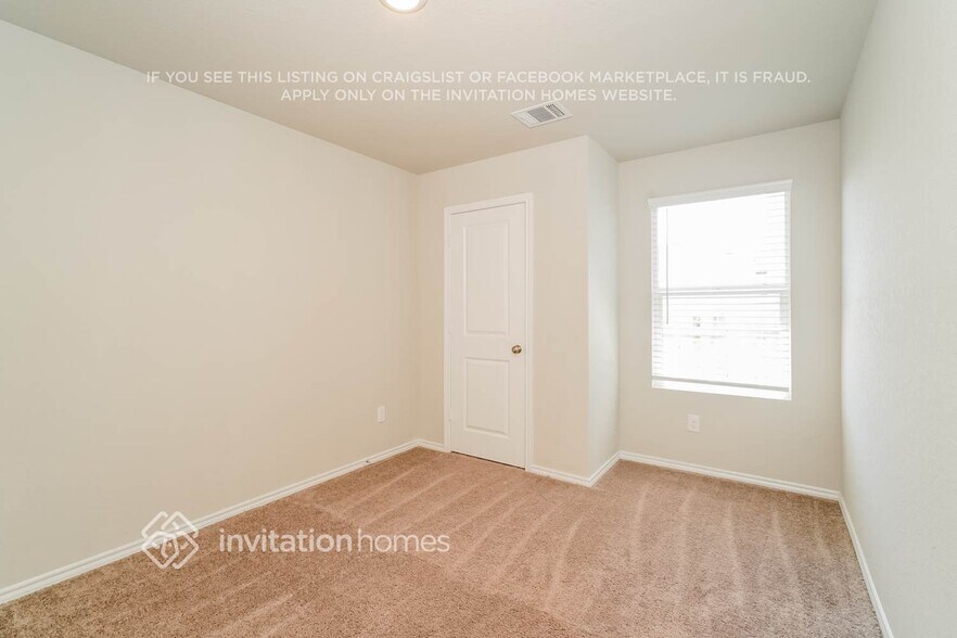 Building Photo - 143 Pasadena Pl