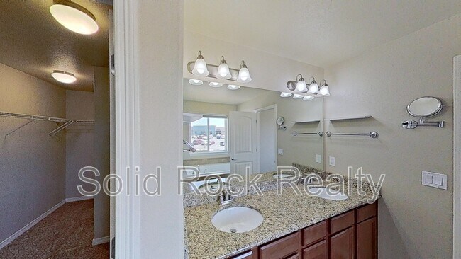 Building Photo - 11909 Eagle Crest Ct