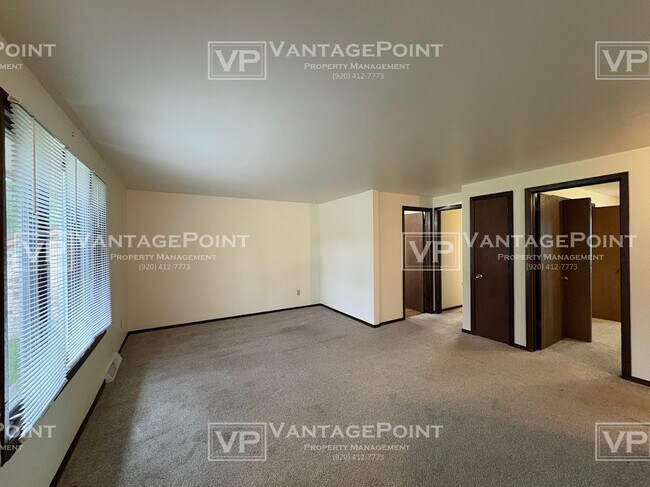Building Photo - 2571 Trojan Dr
