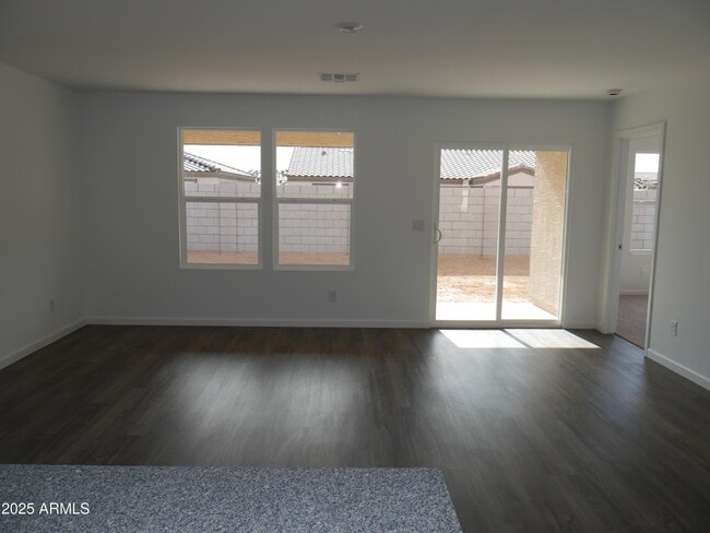 Building Photo - 1397 E Peggy Dr