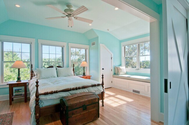 Building Photo - 144 Town Line Rd