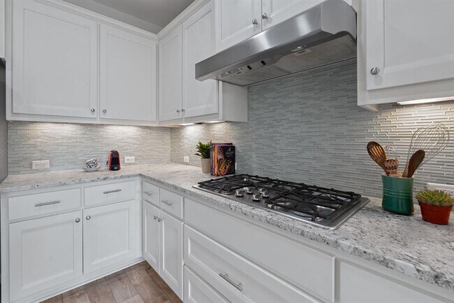 Building Photo - 2809 Coral Valley Dr