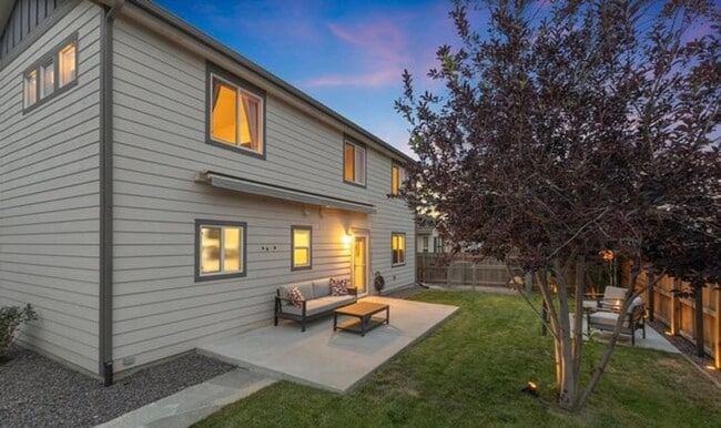 Building Photo - Beautiful 4 Bedroom in Loveland