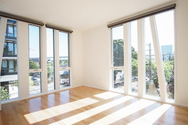 Building Photo - Incomparable Architecture in this 1 Bed + Bonus Room Townhouse!