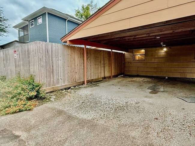 Building Photo - 4622 Michaux St