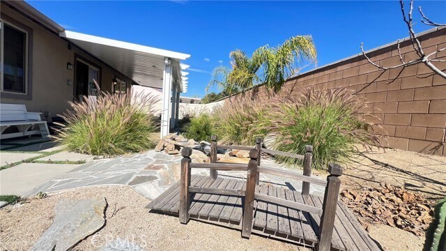 Building Photo - 10885 Verna Ln