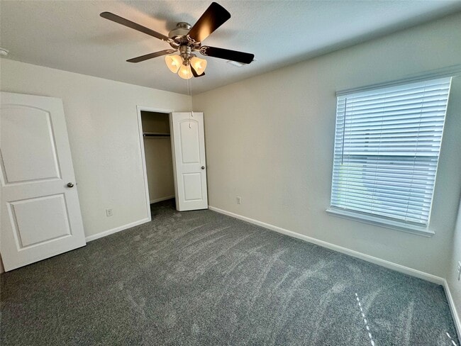 Building Photo - 26680 Pools Creek Dr