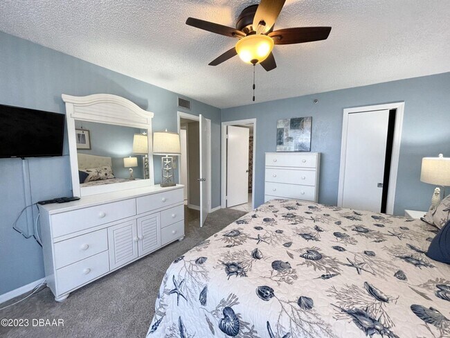 Building Photo - Furnished Oceanview 2 Bed, 2 Bath Condo – Available Now!