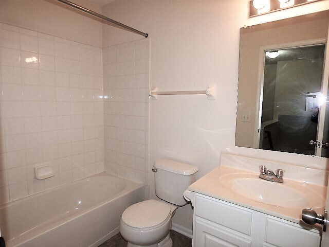 Building Photo - Hayden Crossing Home