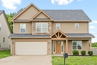 Building Photo - Pet Friendly Four Bedroom!