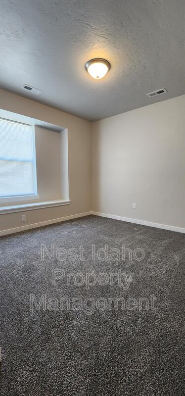 Building Photo - 12339 Shadow River St