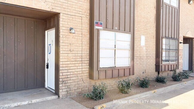 Building Photo - 2101 51st St