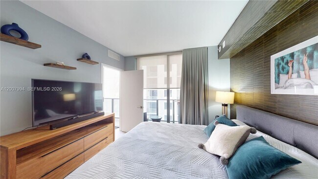 Building Photo - 55 SW 9th St