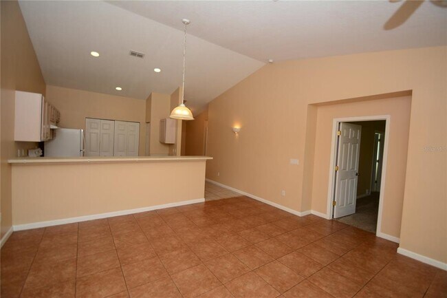 Building Photo - 37 Eton Ln