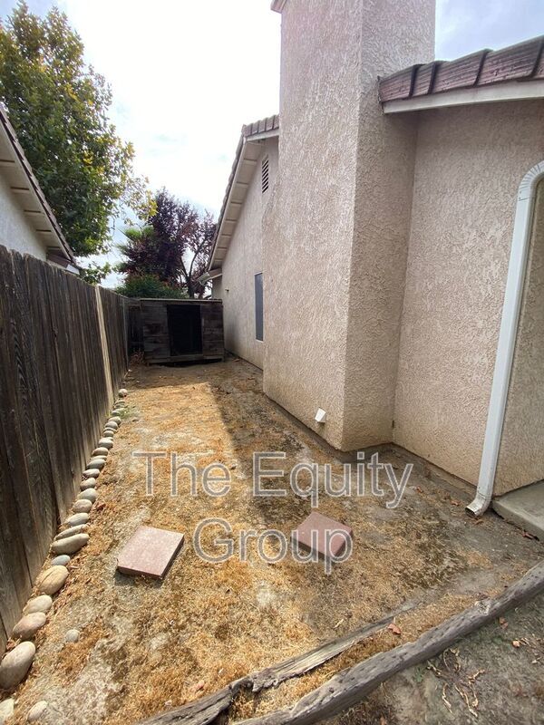 Building Photo - 4300 E Feemster Ave