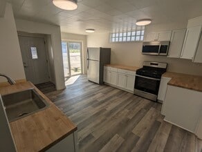 Building Photo - Dover Oaks LLC