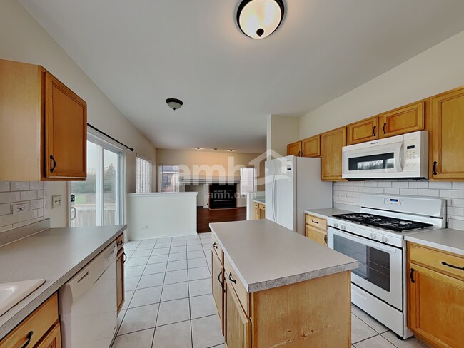 Building Photo - 2588 N Mallard Ln