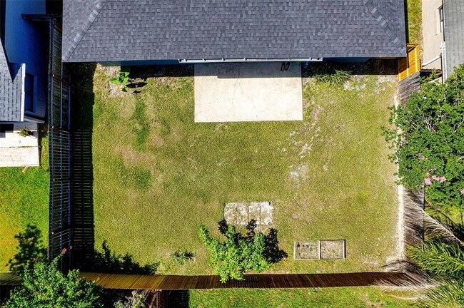 Building Photo - 308 Alba Ln