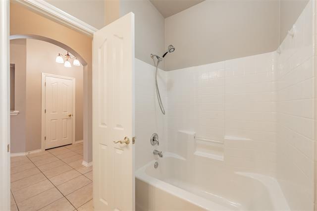 Building Photo - 10501 Cloisters Dr