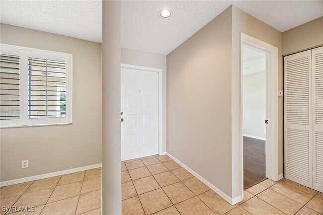 Building Photo - 7784 Emerald Cir