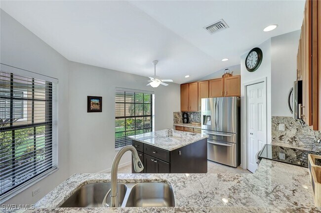 Building Photo - 3737 Pino Vista Way