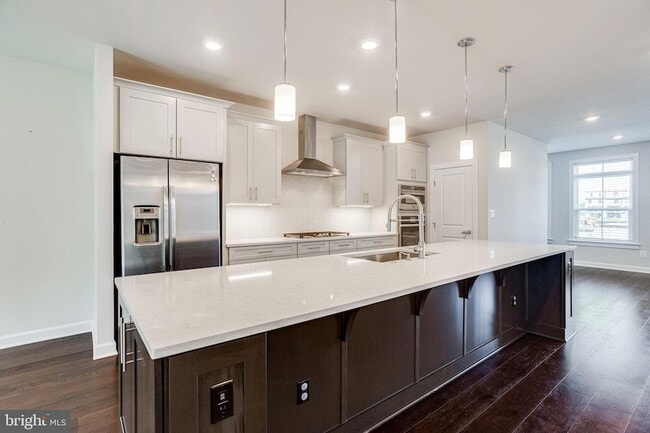 Building Photo - 43469 Grandmoore St