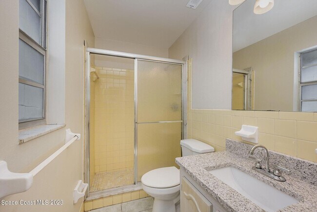 Building Photo - 608 Sacre Coeur Dr