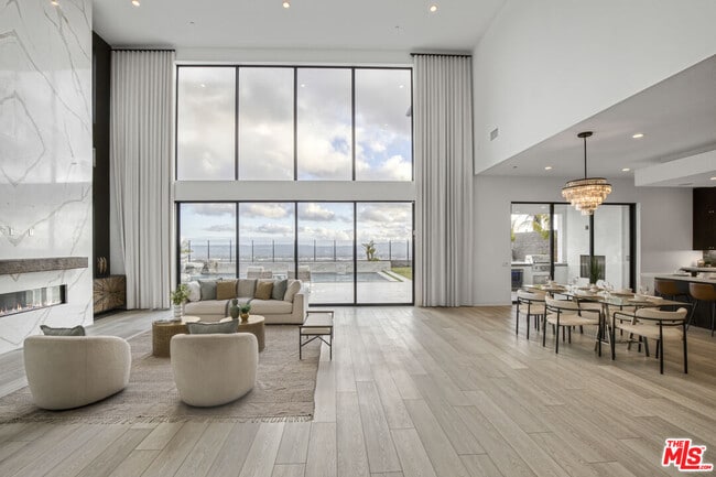 Building Photo - 20248 Willoughby Ln