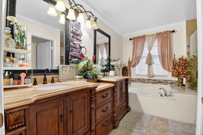 Building Photo - 5029 Starblaze Dr