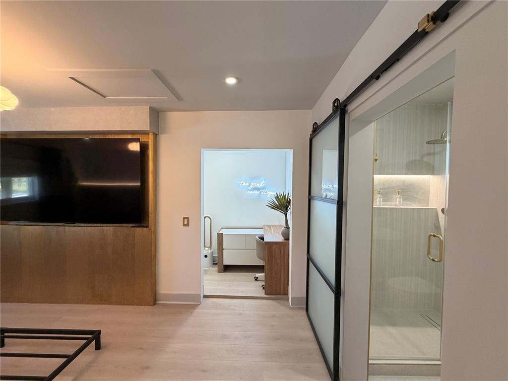 Building Photo - 2340 SW 42nd Way