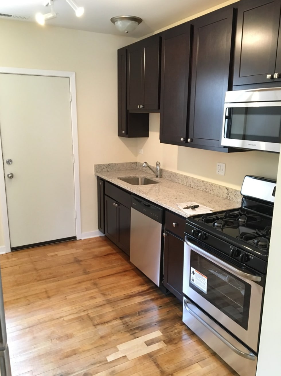 Modern Kitchen - 6603 N Campbell Ave