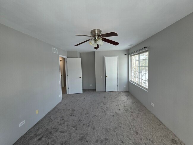 Building Photo - 462 Thomas Paine Ct