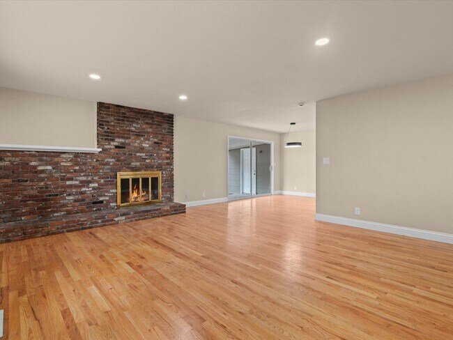 Building Photo - 2495 Holman Way