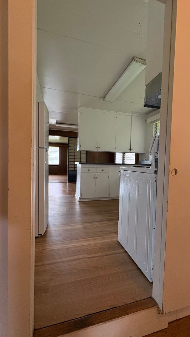 Building Photo - Beautiful 3 Bedroom House with Studio and Separate Garage on Property