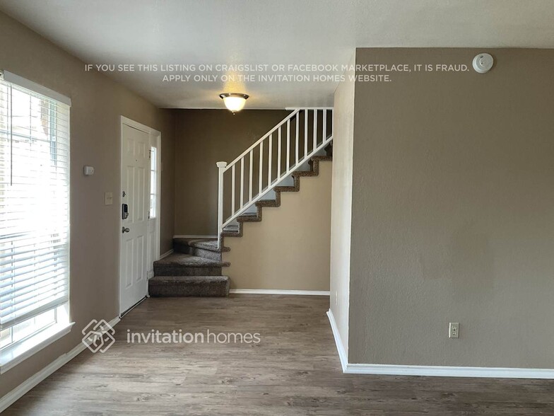 Building Photo - 4156 Hathaway Dr