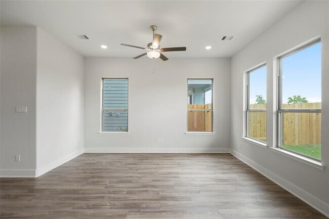 Building Photo - 11411 Waterford Spg Trl