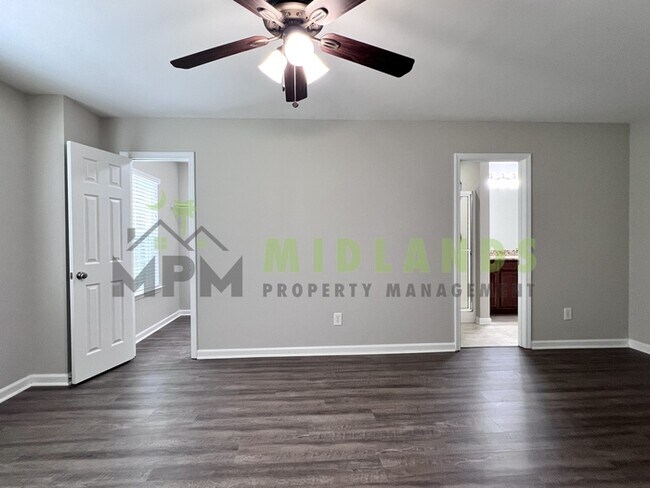 Building Photo - 112 Saluda Springs Ct