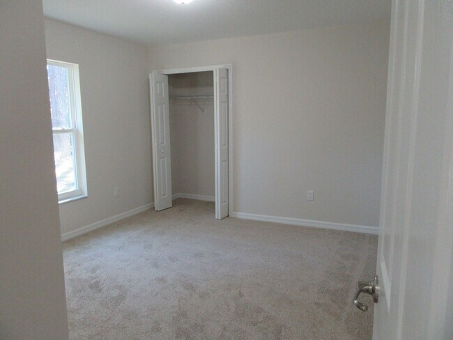 Building Photo - Beautiful home in Silver Springs