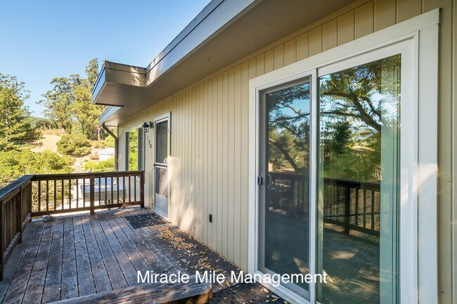 Building Photo - willow