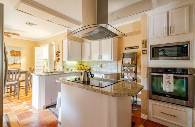 Building Photo - 2526 Creekway Cir