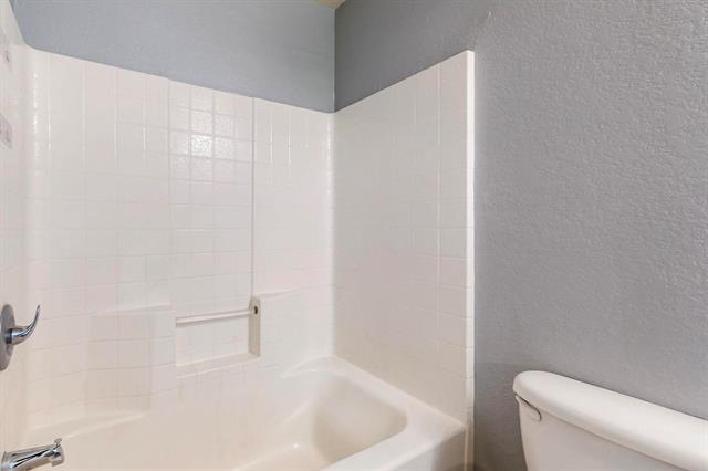 Building Photo - 10729 Kittering Trl