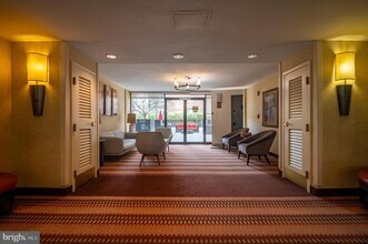 Building Photo - 950 25th St NW