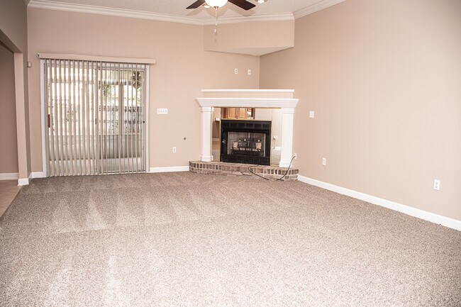 Building Photo - 522 Risen Star Dr