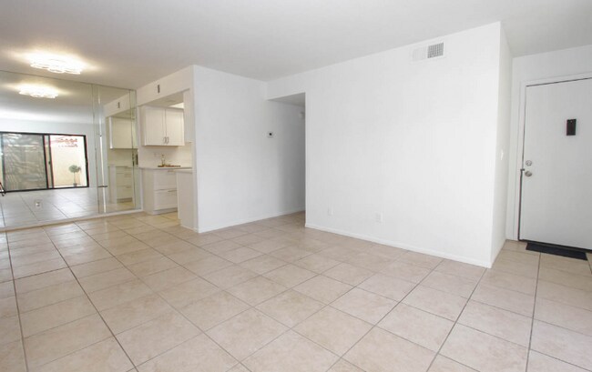 Building Photo - 16635 N Cave Creek Rd