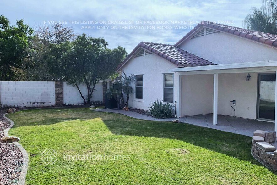 Building Photo - 3823 S Oxley St