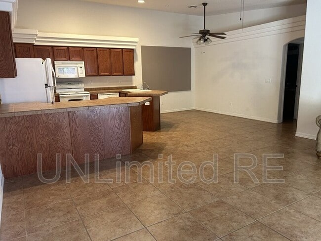 Building Photo - 3001 Talley Dr